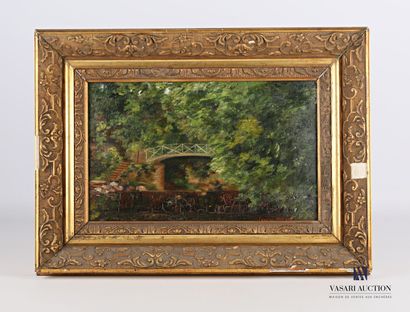 null LAMALOU (early 20th century)

View of a bridge with trees

Oil on canvas 

Signed...