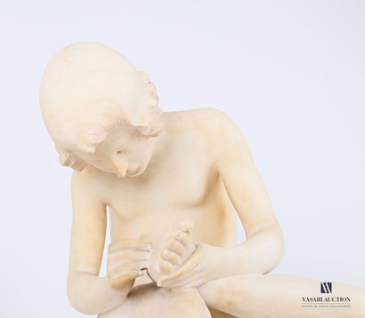 null Sculpture en albâtre représentant Le tireur d'épine

Haut. : 43 cm

(petits...