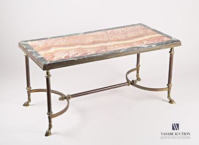 null Table basse en métal et bronze, le plateau de forme rectangulaire en plaque...