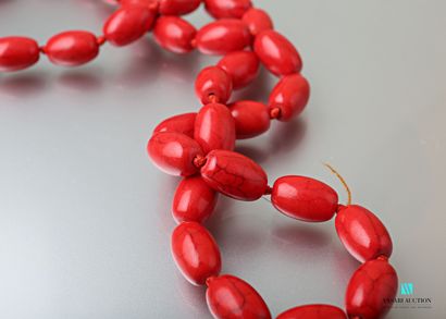 null Necklace in oblong beads of bamboo of the red seas, clasp snap hook in metal.

Length...