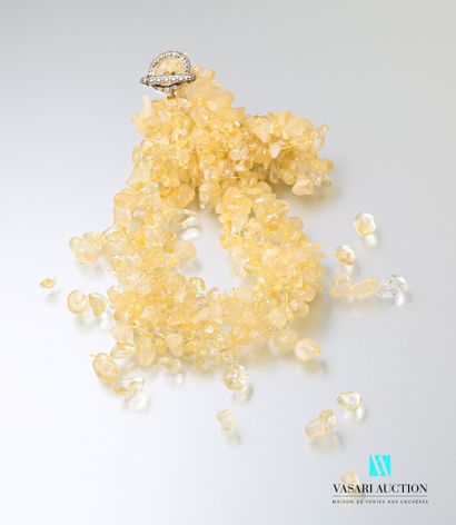 null Twisted necklace decorated with citrine pellets

(damaged to be refastened)