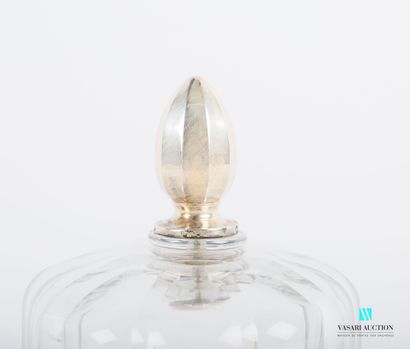 null Butter bell in crystal with cut sides, the fretel in the shape of silver ogive.

Gross...