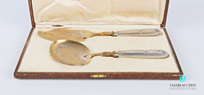 null Ice-cream serving set, the silver handle decorated with nets, interlacing and...
