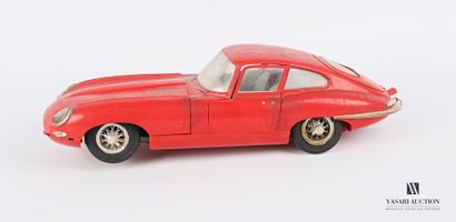 null MONT-BLANC TOYS

Jaguar E-Type

(wear and tear and missing a wheel)

Length...