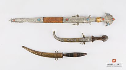 null Belt daggers including Koumya, wood and metal, 3 pieces, 53, 32 and 27 cm, wear,...