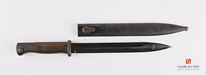 null MAUSER bayonet model 84/98 3rd type, straight blade 25,1 cm, smooth wooden plates...