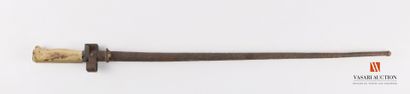 null Baïonnette LEBEL modèle 1886 M.15, lame cruciforme de 42 cm, poignée laiton,...
