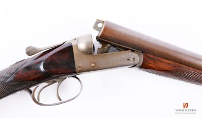 null Hammerless shotgun, made in Saint-Etienne by RONCHARD-CIZERON, 73 cm Damascus...