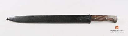 null German bayonet MAUSER model 98/05, blade carp tongue of 38 cm with plates wood...