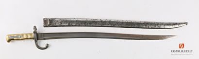 null Bayonet sword CHASSEPOT model 1866, blade yatagan of 57,7 cm, marked on the...