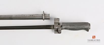 null Baïonnette LEBEL modèle 1886 M.15, lame cruciforme de 51,9 cm, marquée au talon...