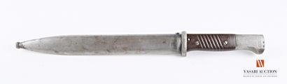null MAUSER bayonet model 84/98, bronzed straight blade 25,2 cm, dated 40 at the...