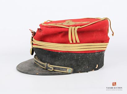 null Officer's polo kepi (captain), black headband with gold grenade and tricolour...