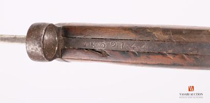 null Italian bayonet Carcano model 1891/38, 170 mm straight blade, riveted wooden...