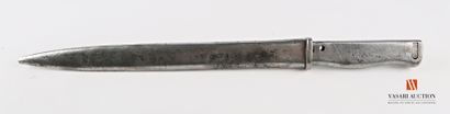 null Bayonet MAUSER 98 model erzats, straight blade of 31,3 cm, monobloc steel handle...