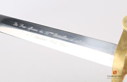 null Glaive lightened type 1855, straight double-edged blade of 45 cm, engraved with...