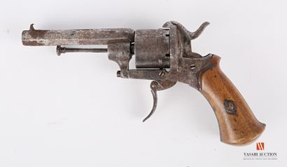 null Revolver système Lefaucheux, calibre 7 mm à broche, canon octogonal de 9 cm,...