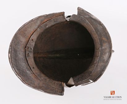 null Helmet type celata di ferro, helmet formed of two main parts on pivot, with...