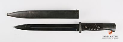 null MAUSER bayonet model 84/98, bronzed straight blade 24,9 cm, dated 39 on the...