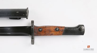 null Belgian bayonet model SAFN 49, straight bronzed blade of 230 mm, wooden plates,...