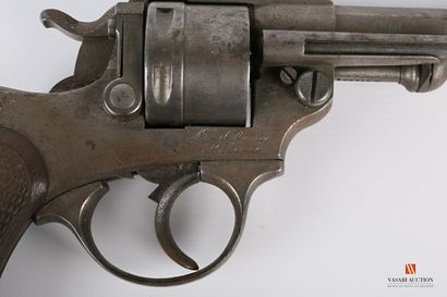 null Revolver règlementaire d'ordonnance modèle 1873, calibre 11 mm, bâti bien marqué...