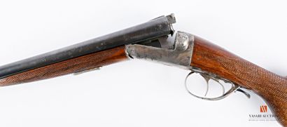 null Shotgun IDEAL model n° 302, Manufrance Saint-Etienne, rocker right jaspée, juxtaposed...