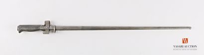 null LEBEL bayonet model 1886 M.15, cruciform blade of 51,9 cm, marked on the heel...