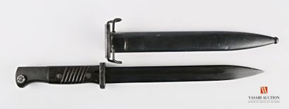null MAUSER bayonet model 84/98, straight blade of 25,3 cm, stamped at the heel and...