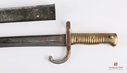 null Bayonet sword CHASSEPOT model 1866, yatagan blade of 57,7 cm, marked on the...