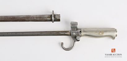 null Baïonnette LEBEL modèle 1886, lame cruciforme de 52 cm, poignée maillechort,...