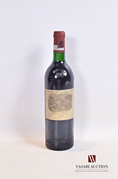 null 1 bouteille	Château LAFITE ROTHSCHILD	Pauillac 1er GCC	1985

	Et. tachée mais...