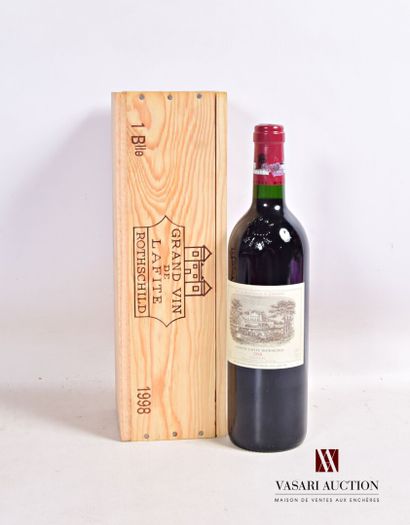 null 1 bouteille	Château LAFITE ROTHSCHILD	Pauillac 1er GCC	1998

	Et. impeccable....