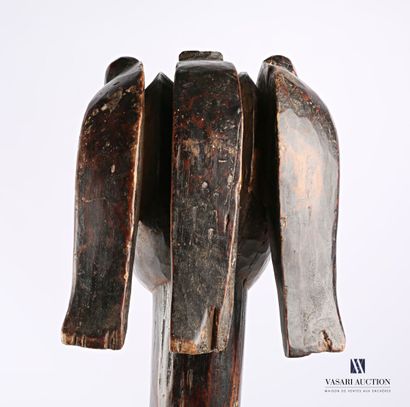 null FANG - GABON

Long necked ancestor head in carved and patinated wood

(small...