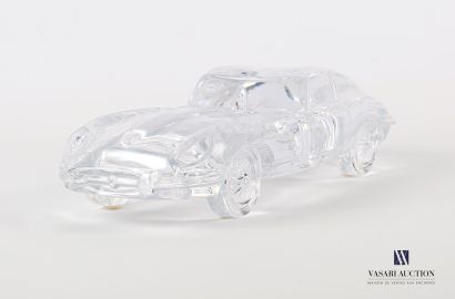 null Sujet en cristal moulé représentant une Jaguar Type-E 

Haut. : 8,5 cm - Long....