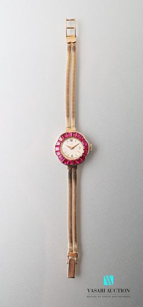 null Lip, lady's watch in yellow gold 750 thousandths of the Fifties, the bracelet...
