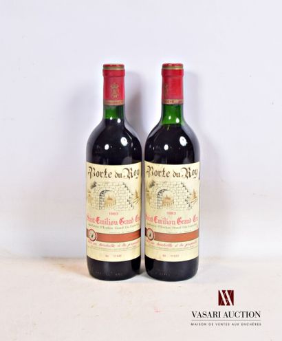 null 2 bouteilles	PORTE DU ROY	St Emilion GC	1983

	Et. tachées. N : 1 bas goulot,...