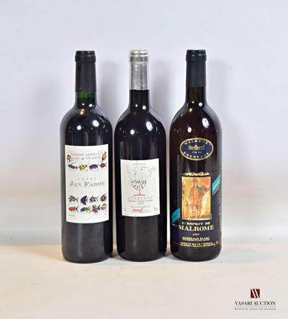 null Lot de 3 blles comprenant :		

1 bouteille	CUVÉE JAN FABRE mise du Château d'Arsac	Margaux	2005

1...