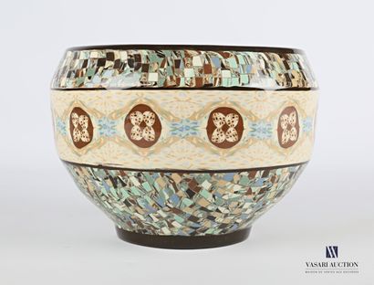 null GERBINO - Vallauris

Cache-pot en céramique à décor en émaux mosaiques d'un...