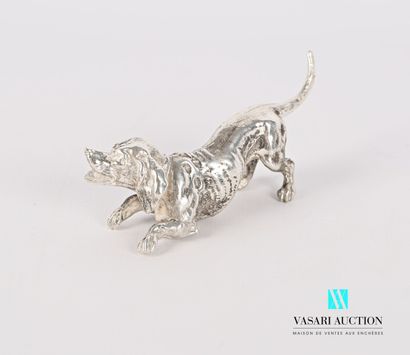 null Silver subject representing a dog

Weight : 149,82 g - Height : 3 cm 3 cm -...
