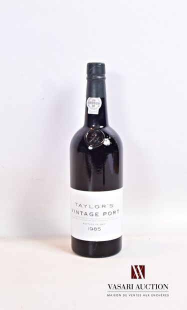 null 1 bouteille	Porto TAYLOR'S Vintage Port		1985

	Mis en blle en 1987. 75 cl -...