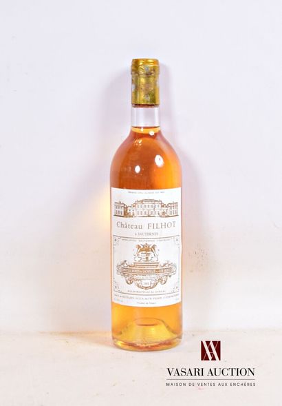 null 1 bouteille	Château FILHOT	Sauternes GCC	1988

	Et. un peu tachée. N : bas ...
