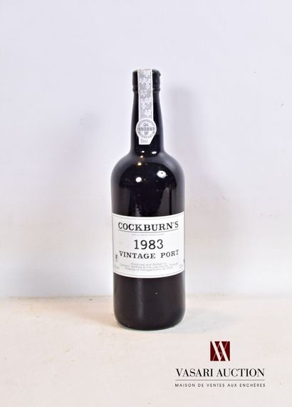 null 1 bouteille	Porto COCKBURN'S Vintage Port		1983

	75 cl - 20°. Et. à peine tachée...