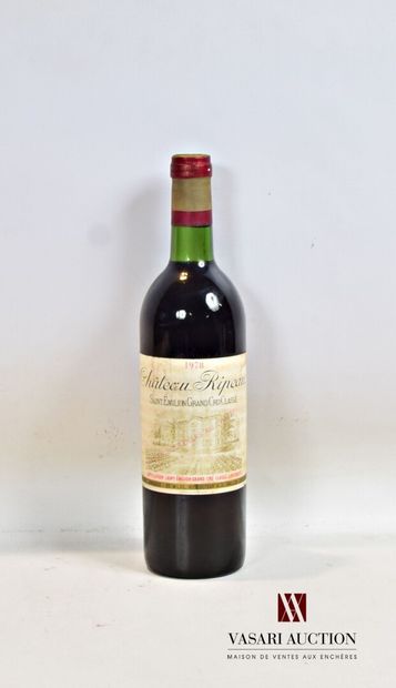 null 1 bouteille	Château RIPEAU	St Emilion GCC	1978

	Et. fanée et un peu tachée...