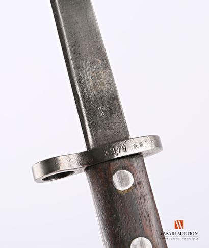 null Baïonnette hollandaise Mannlicher modèle 1895, lame droite de 35,5 cm, signée...
