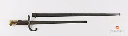 null Baïonnette Gras modèle 1874, lame de 34,6 cm (manque la pointe), poignée à pommeau...