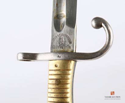 null Baïonnette argentine modèle 1891, lame droite de 40 cm, signée au talon du blason...