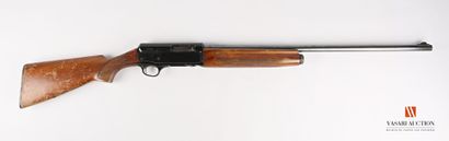 null Fusil de chasse semi automatique VERNEY CARRON « trois coups », calibre 12/70,...