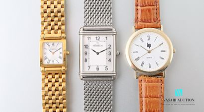 null Lot comprenant trois montres, l'une de marque Herbelin en métal chromé, Réf...