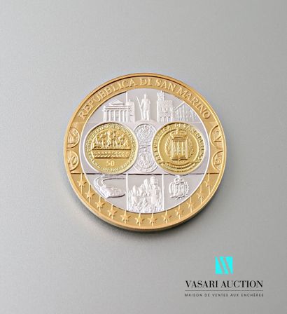 null FRENCH COINAGE SOCIETY

Coin in silver 999 thousandths and gilt showing on the...