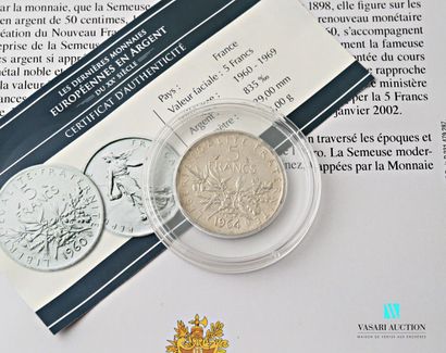 null CLUB FRANCAIS DE LA MONNAIE 

Silver coin 835 thousandths showing on the obverse...